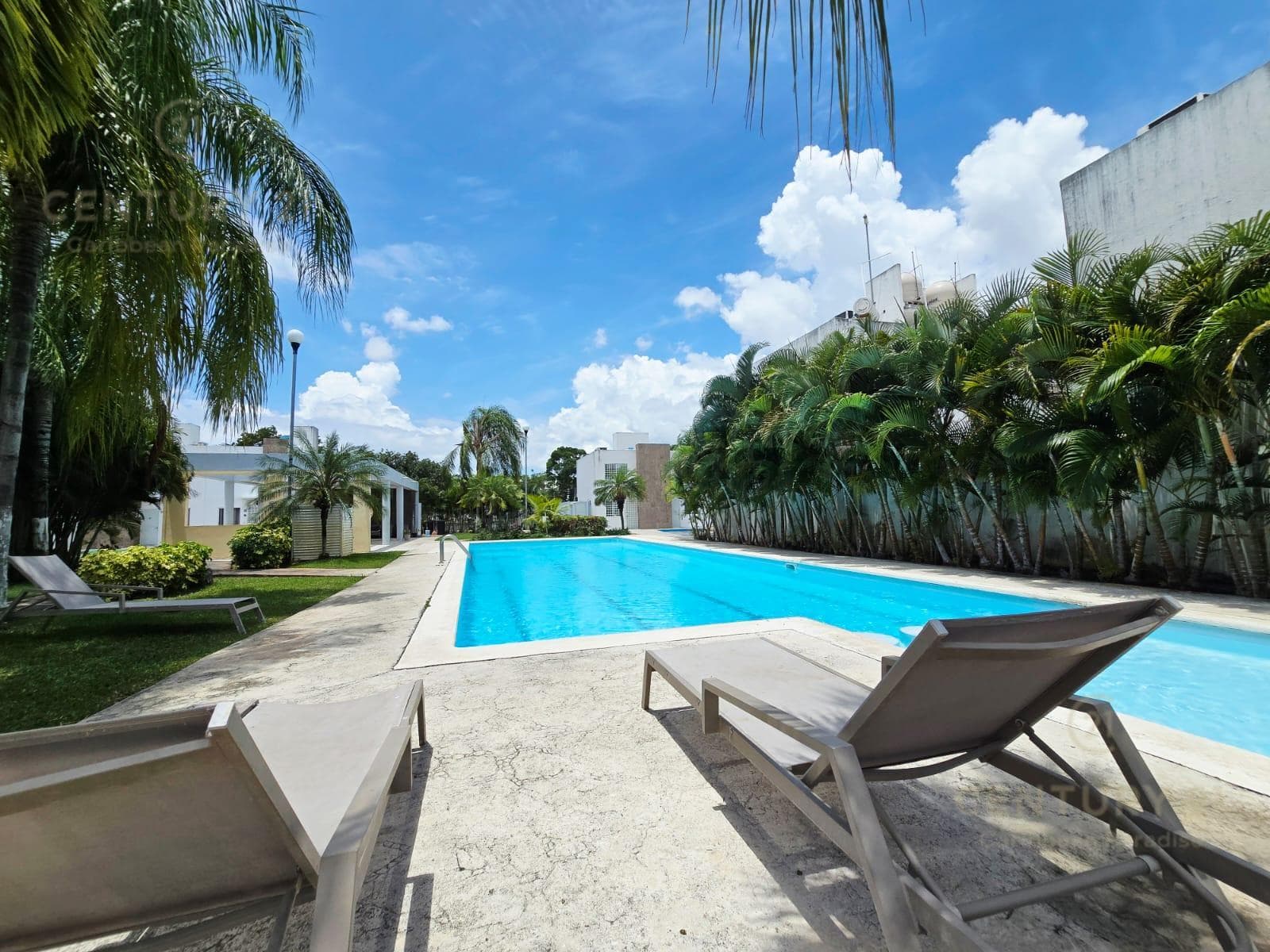 House for Sale on Paseo de los Olivos, 2 Bedrooms, Playa del Carmen