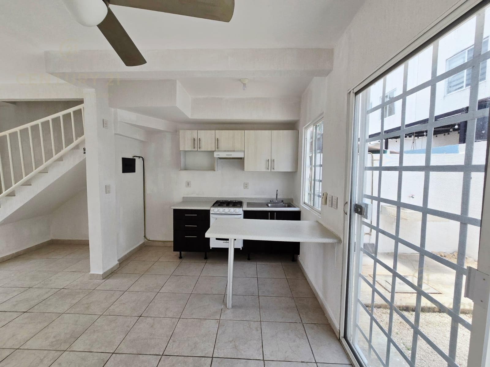 House for Sale on Paseo de los Olivos, 2 Bedrooms, Playa del Carmen