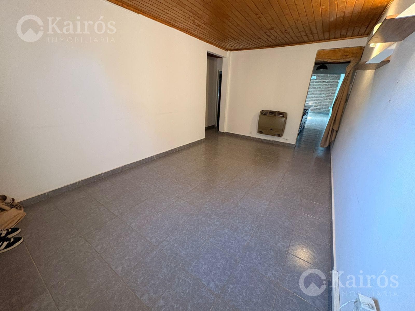 3-Bedroom House with Apartment in the 200 Homes Neighborhood