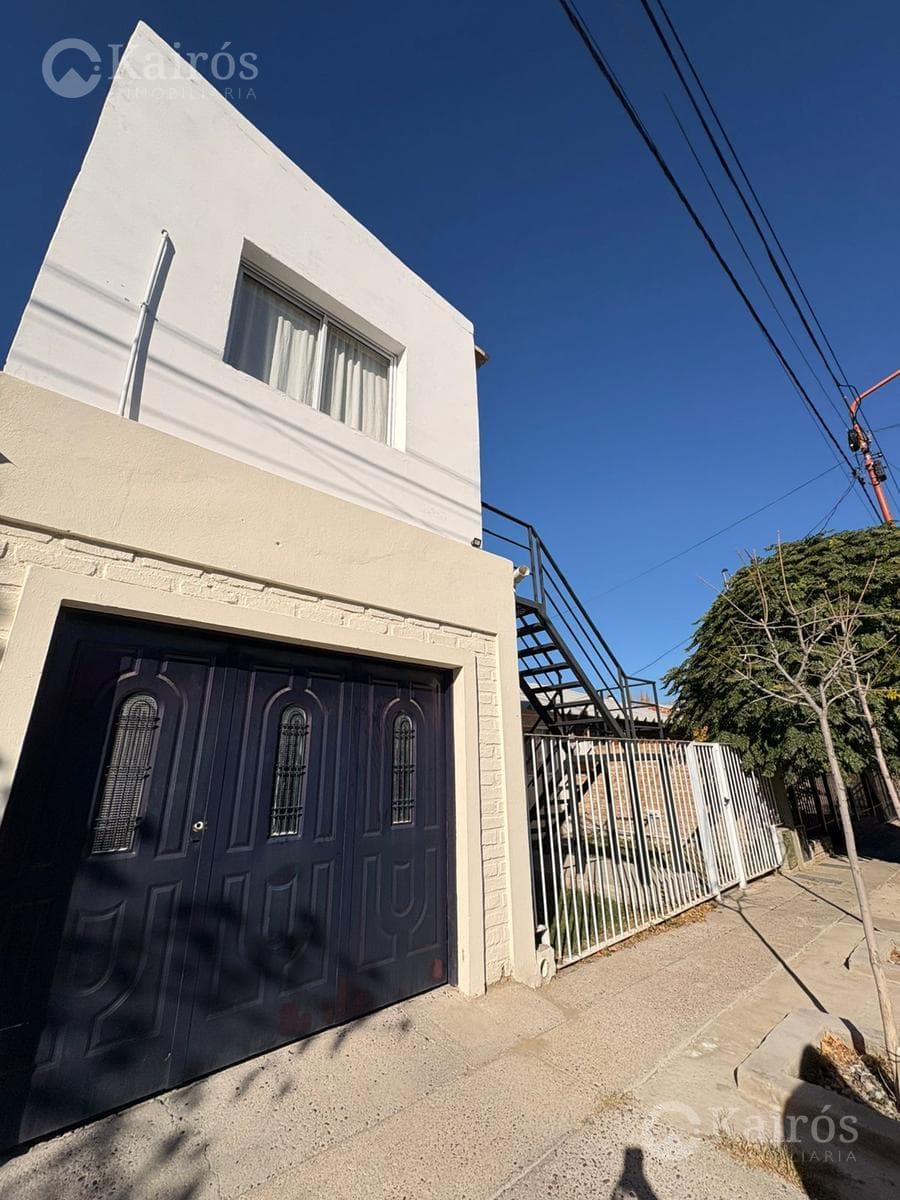 3-Bedroom House with Apartment in the 200-Home Neighborhood