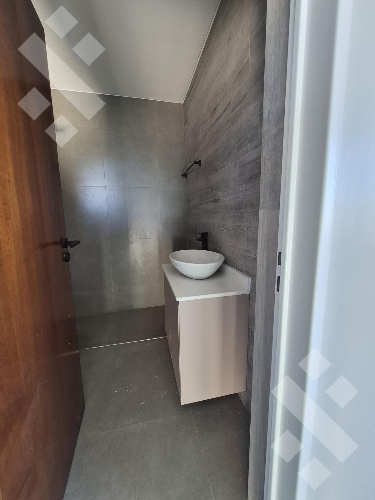 2-BEDROOM DUPLEX FOR SALE (BRAND-NEW) - JORGE NEWBERY NEIGHBORHOOD, CIPOLLETTI