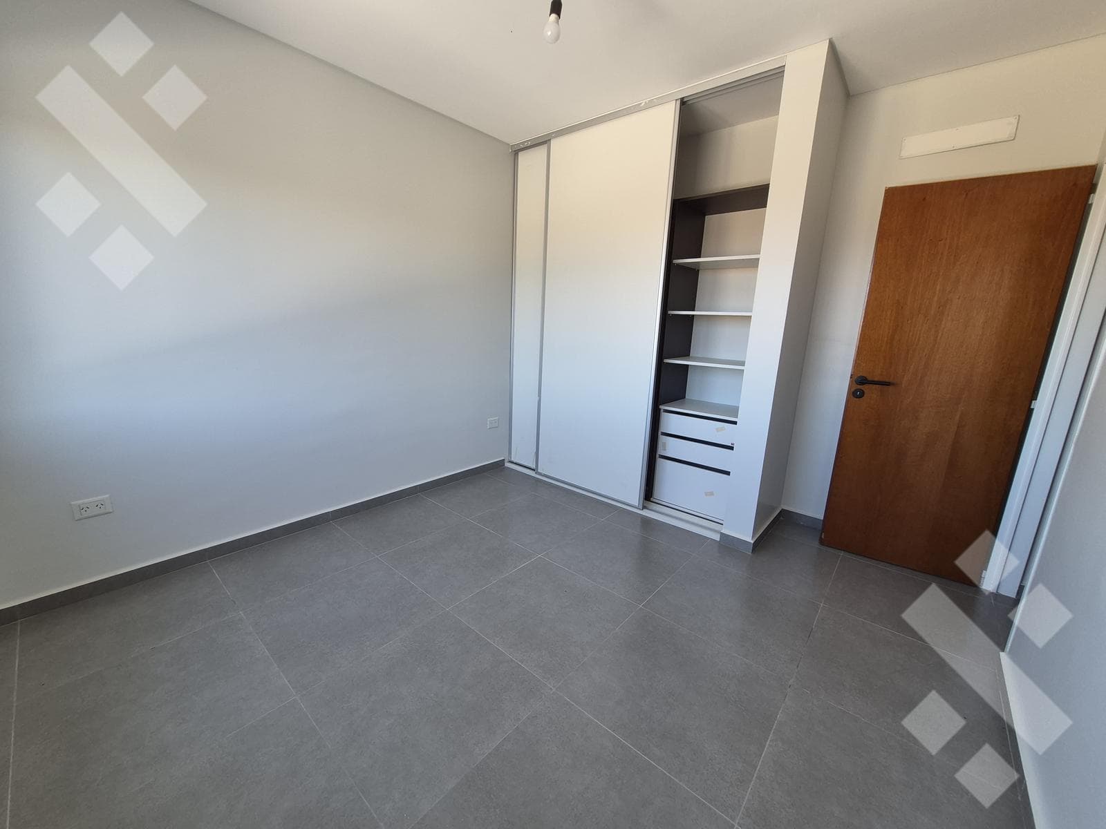 2-BEDROOM DUPLEX FOR SALE (BRAND-NEW) - JORGE NEWBERY NEIGHBORHOOD, CIPOLLETTI