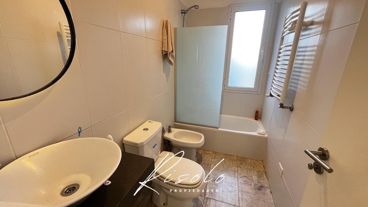 House for Sale, 1,100 m² lot, pool, barbecue, 3 bedrooms. Gated Community, Escobar