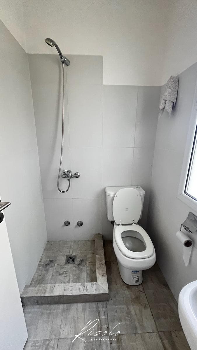 House for Sale, 1,100 m² lot, pool, barbecue, 3 bedrooms. Gated Community, Escobar