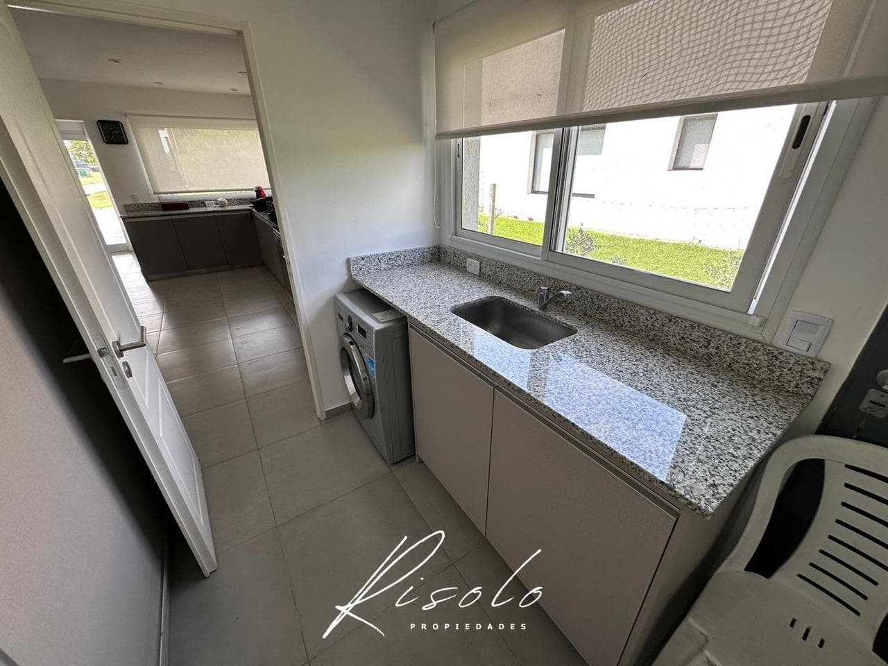 House for Sale, Swimming Pool. 3 bedrooms. Barbecue. Gated Community, Escobar