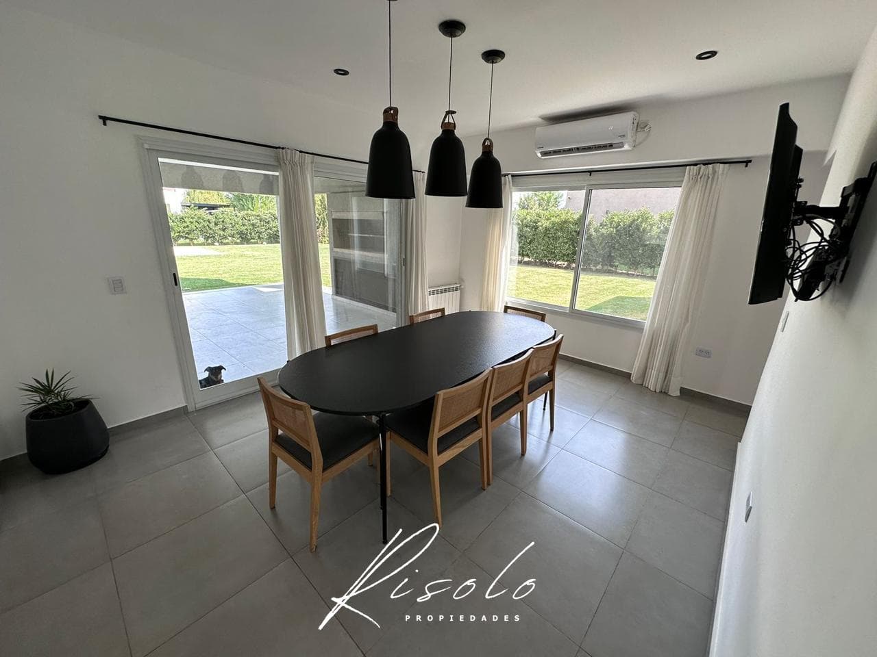 House for Sale, Swimming Pool. 3 bedrooms. Barbecue. Gated Community, Escobar