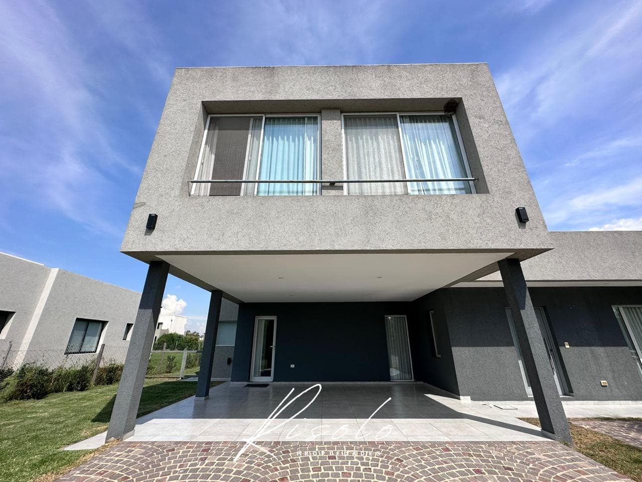 House for Sale, Swimming Pool. 3 bedrooms. Barbecue. Gated Community, Escobar