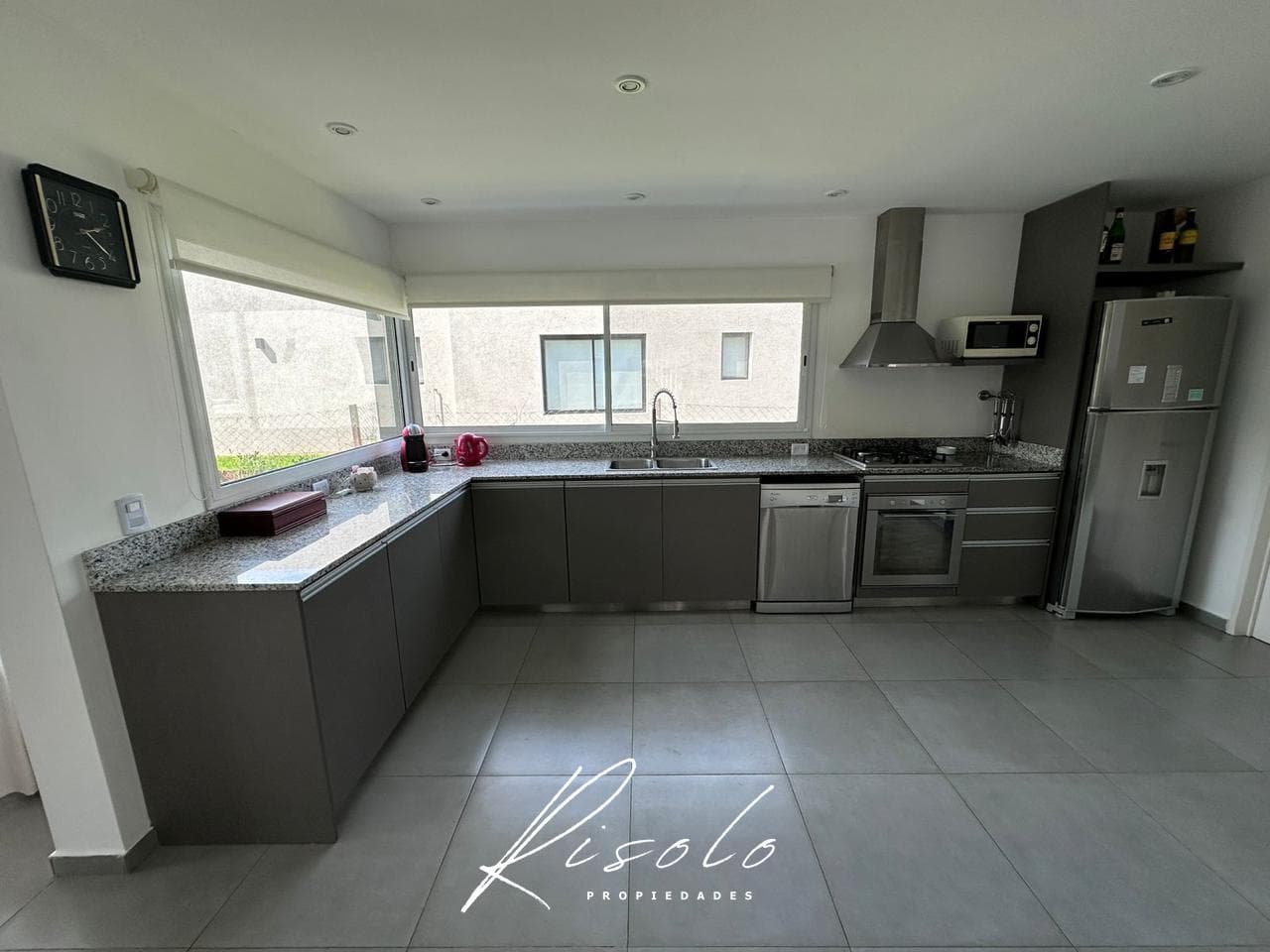 House for Sale, Swimming Pool. 3 bedrooms. Barbecue. Gated Community, Escobar