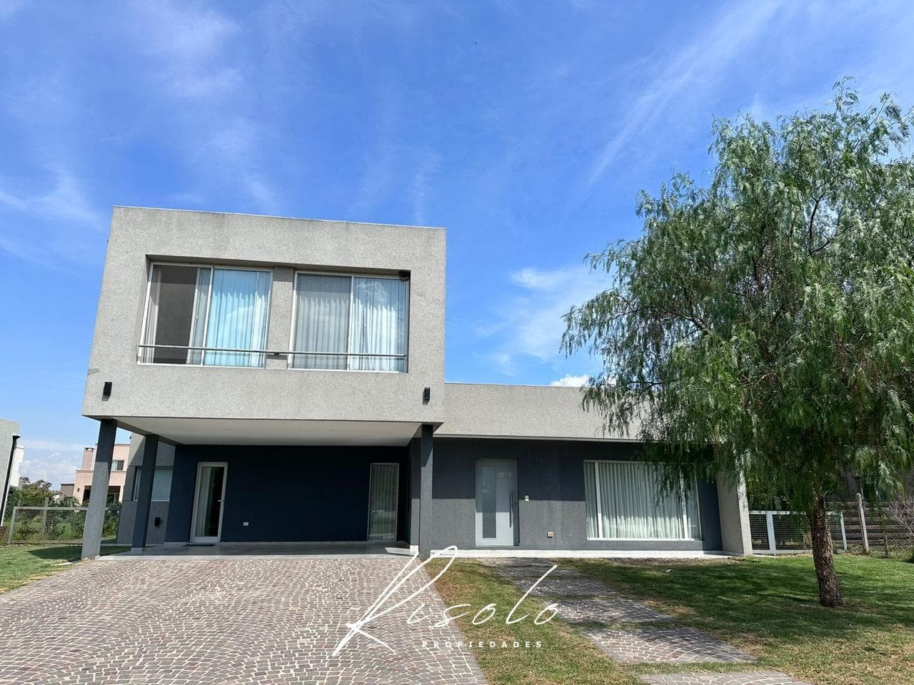 House for Sale, Swimming Pool. 3 bedrooms. Barbecue. Gated Community, Escobar