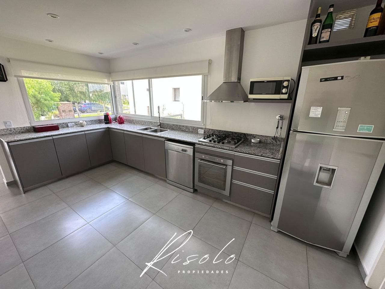 House for Sale, Swimming Pool. 3 bedrooms. Barbecue. Gated Community, Escobar