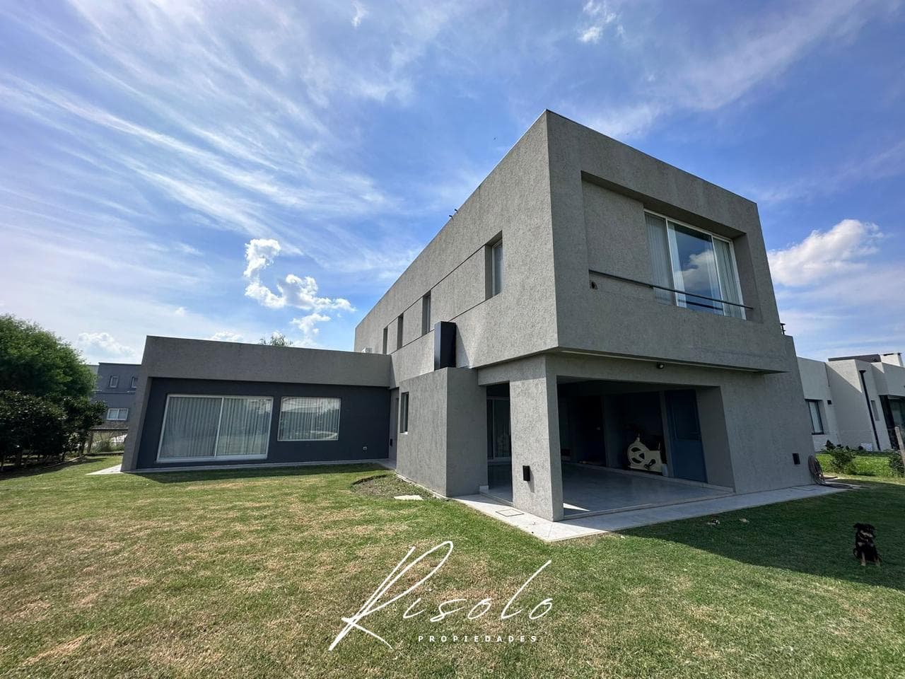 House for Sale, Swimming Pool. 3 bedrooms. Barbecue. Gated Community, Escobar