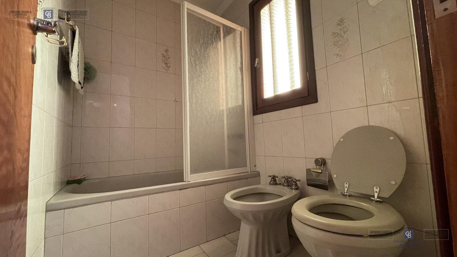 For Sale: Immaculate 4-Bedroom House with Garage, Outdoor Kitchen, and Garden. Mar del Plata