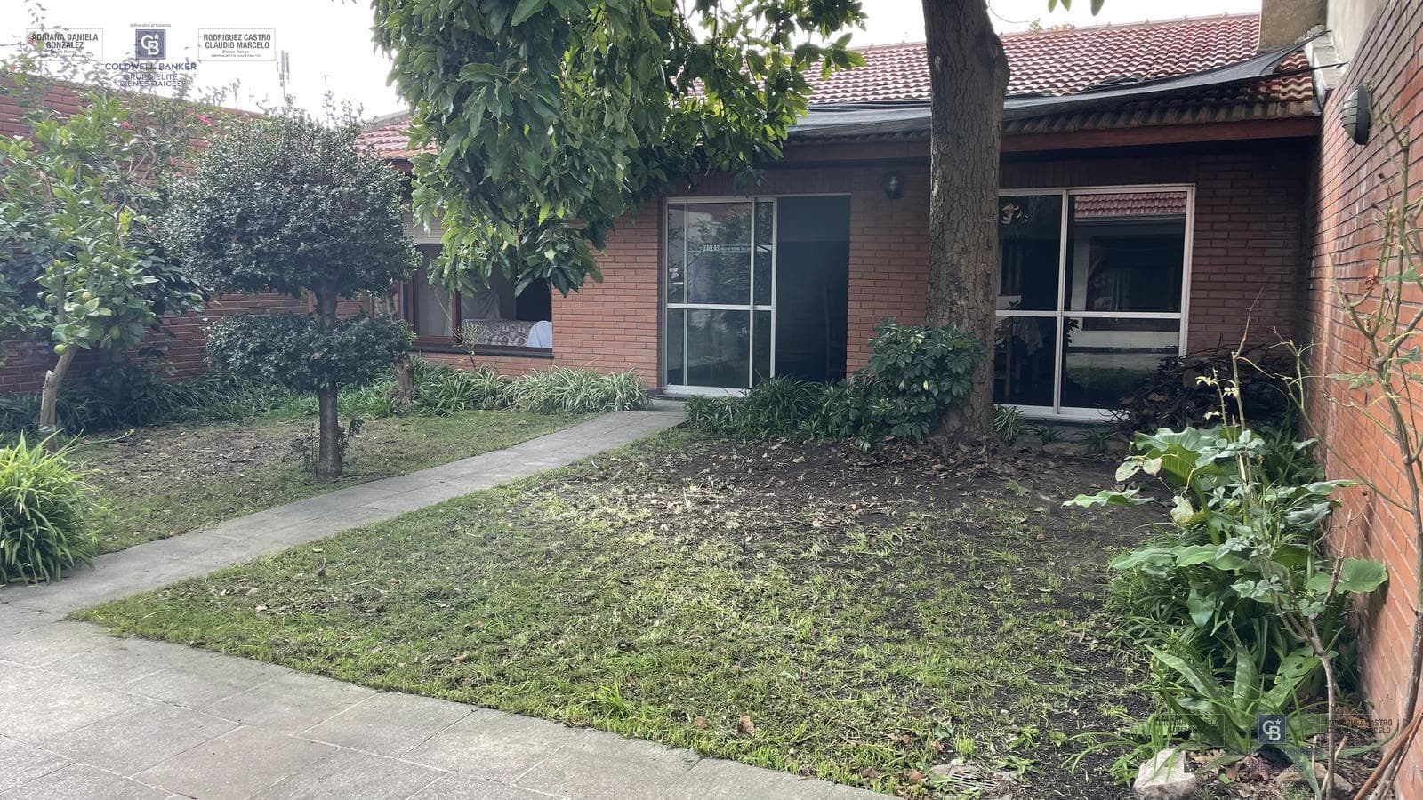 For Sale: Immaculate 4-Bedroom House with Garage, Outdoor Kitchen, and Garden. Mar del Plata