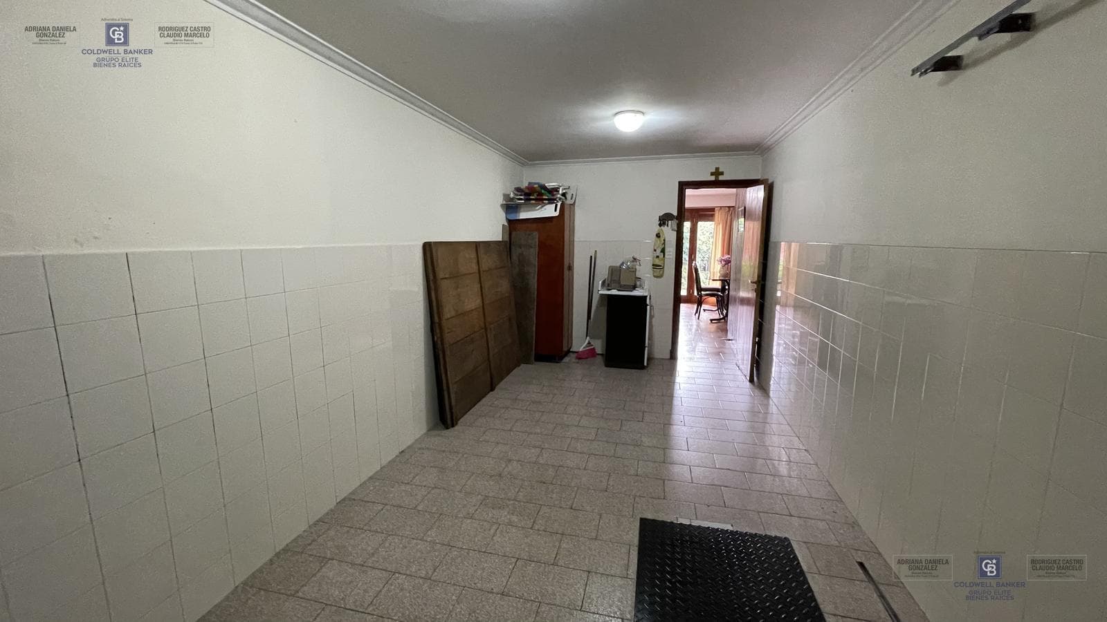 For Sale: Immaculate 4-Bedroom House with Garage, Outdoor Kitchen, and Garden. Mar del Plata