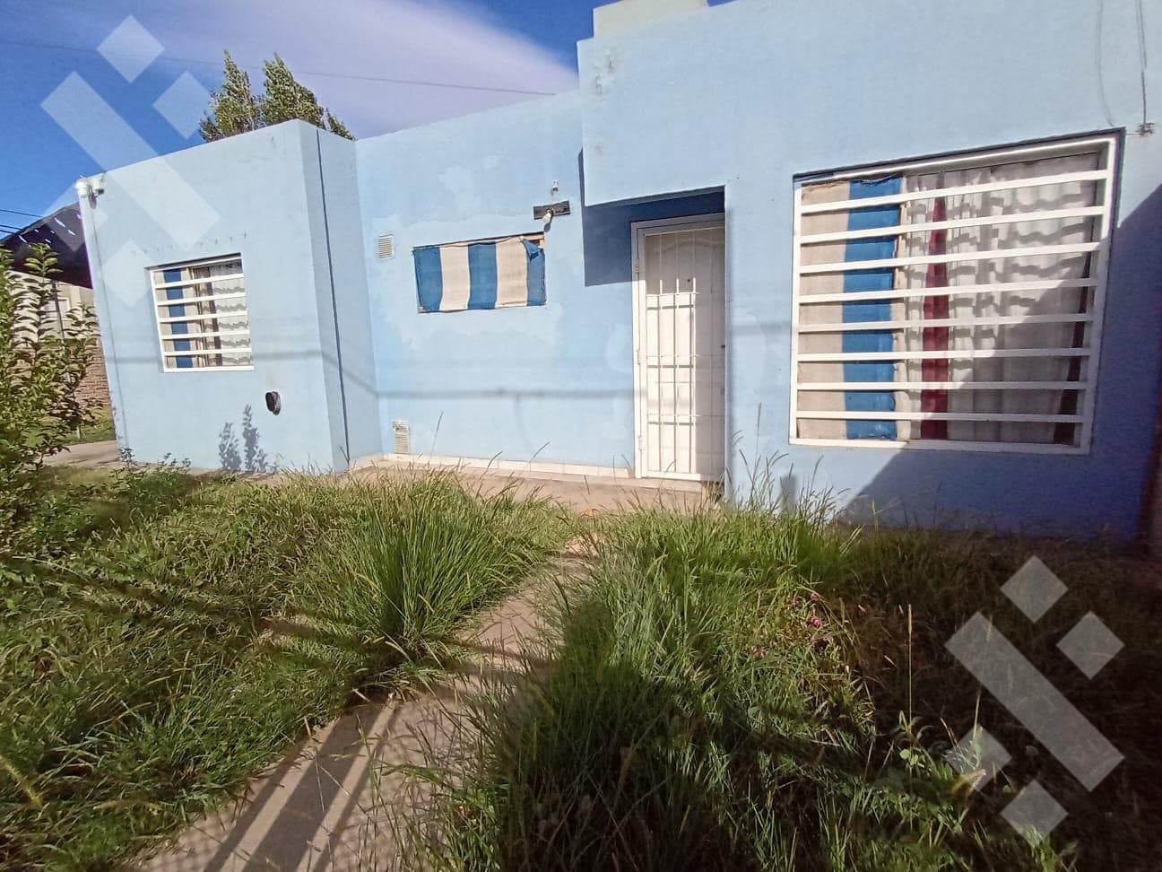 House for sale, 2 bedrooms. Venezia Subdivision - Plottier - Patio - Corner lot