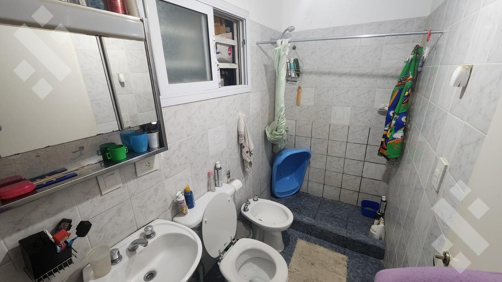 House for sale, 2 bedrooms. Venezia Subdivision - Plottier - Patio - Corner lot