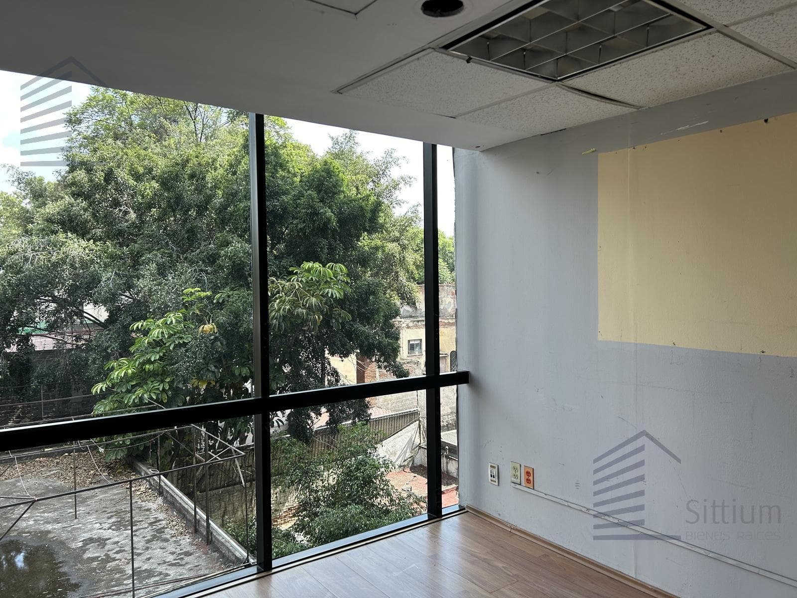 Office for Rent - National Army - 3rd Floor - 70 m2