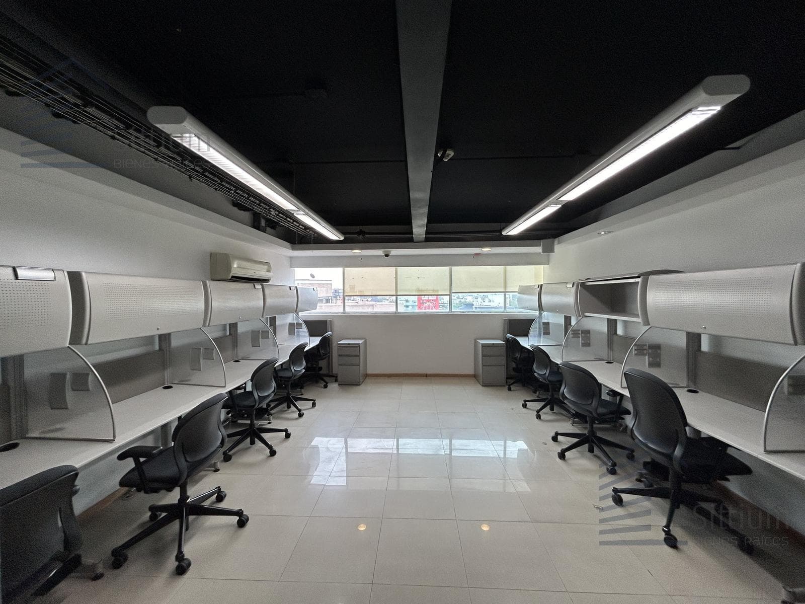 Furnished Office for Rent - Insurgentes Sur - 8th Floor - 303 m2