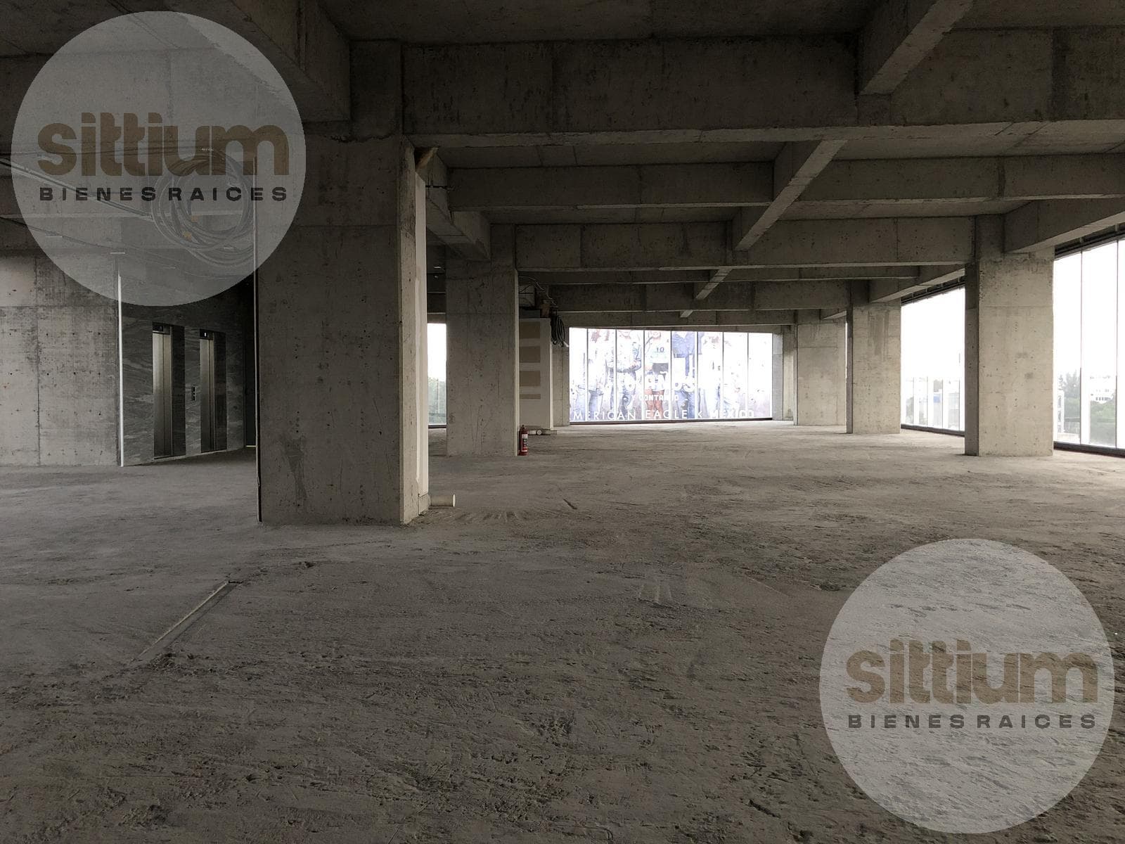 Office for Rent - Av. Universidad, 2nd Floor - 601 m2