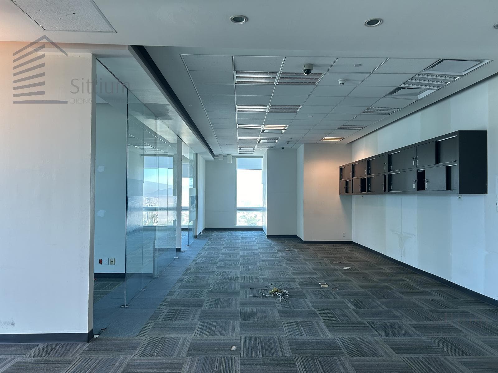 Office for Rent - Arcos Bosques II - 27th Floor - 483 m2
