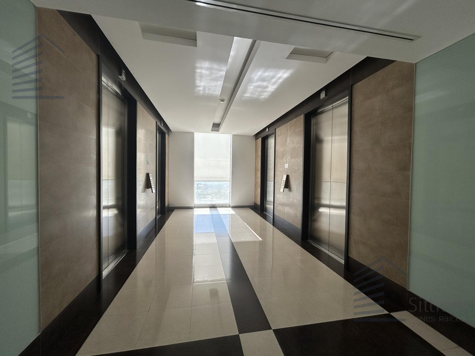 Office for Rent - Arcos Bosques II - 11th Floor - 868 m2