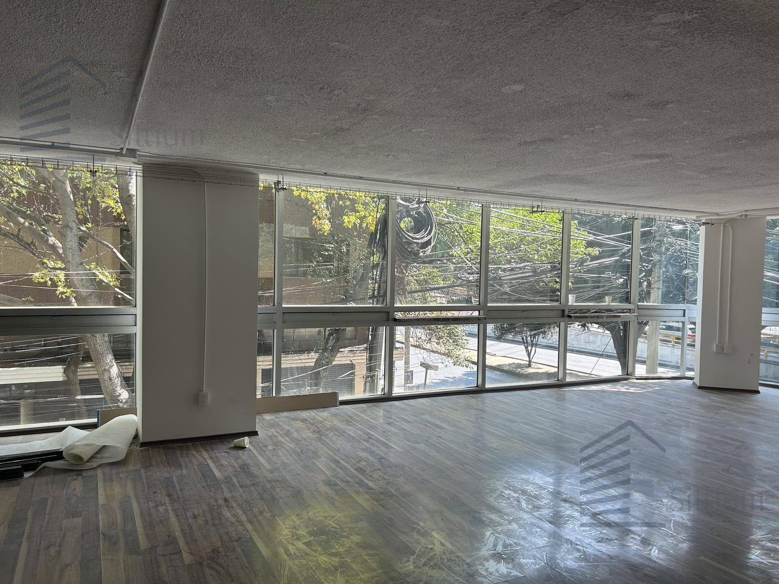 Office for Rent - National Army - 1st Floor - 219 m2