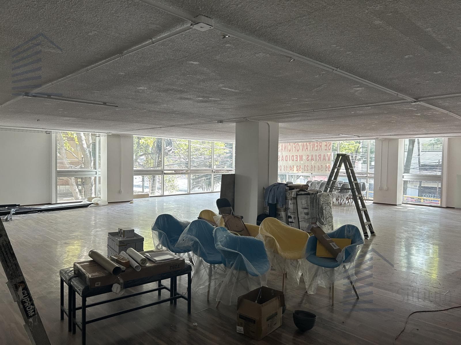 Office for Rent - National Army - 1st Floor - 219 m2