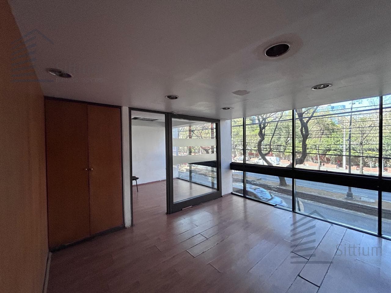 Office for Rent - National Army - 1st Floor - 170 m2