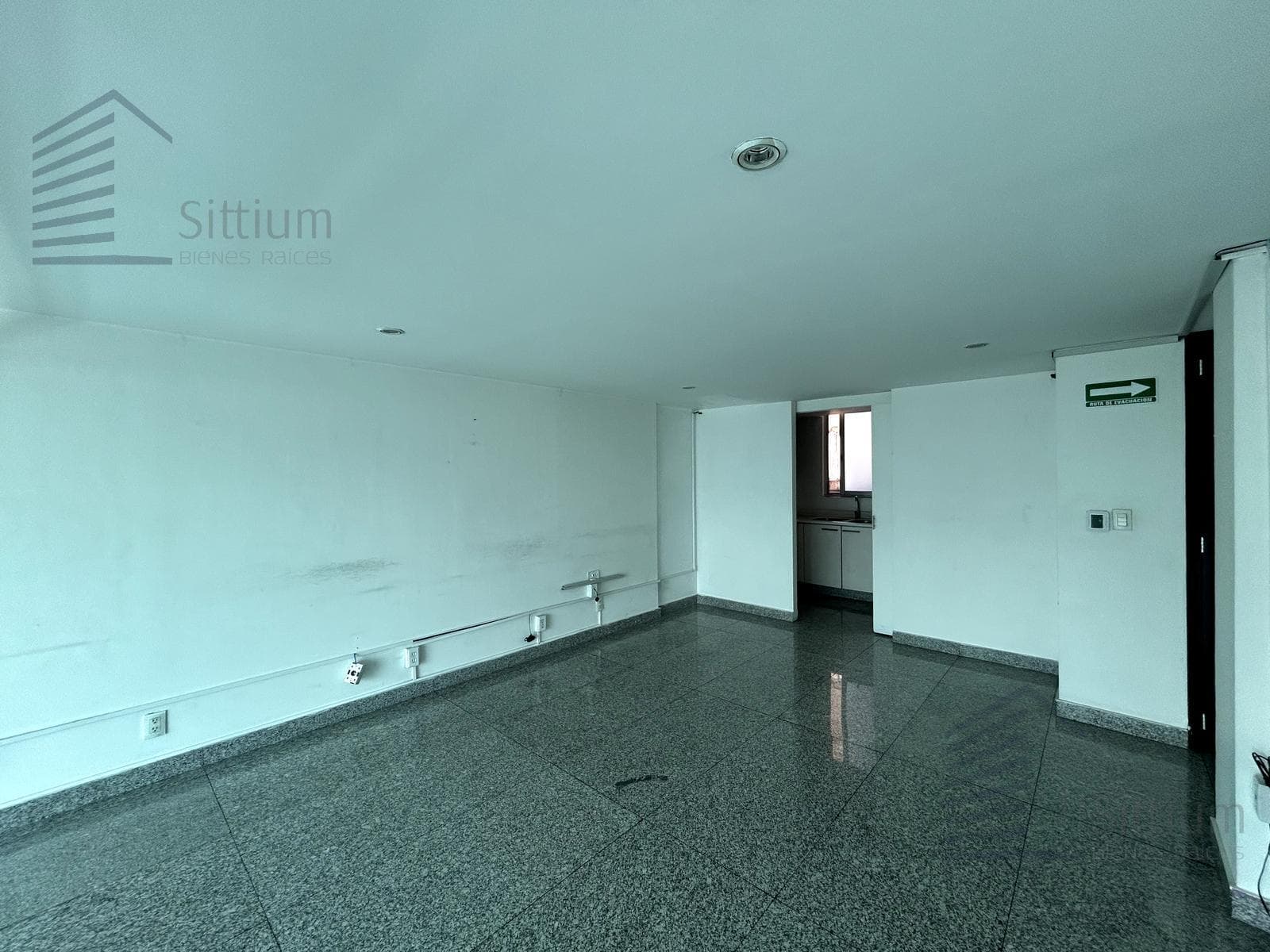 Office for Rent - Hipódromo Condesa - 8th Floor - 77 m2