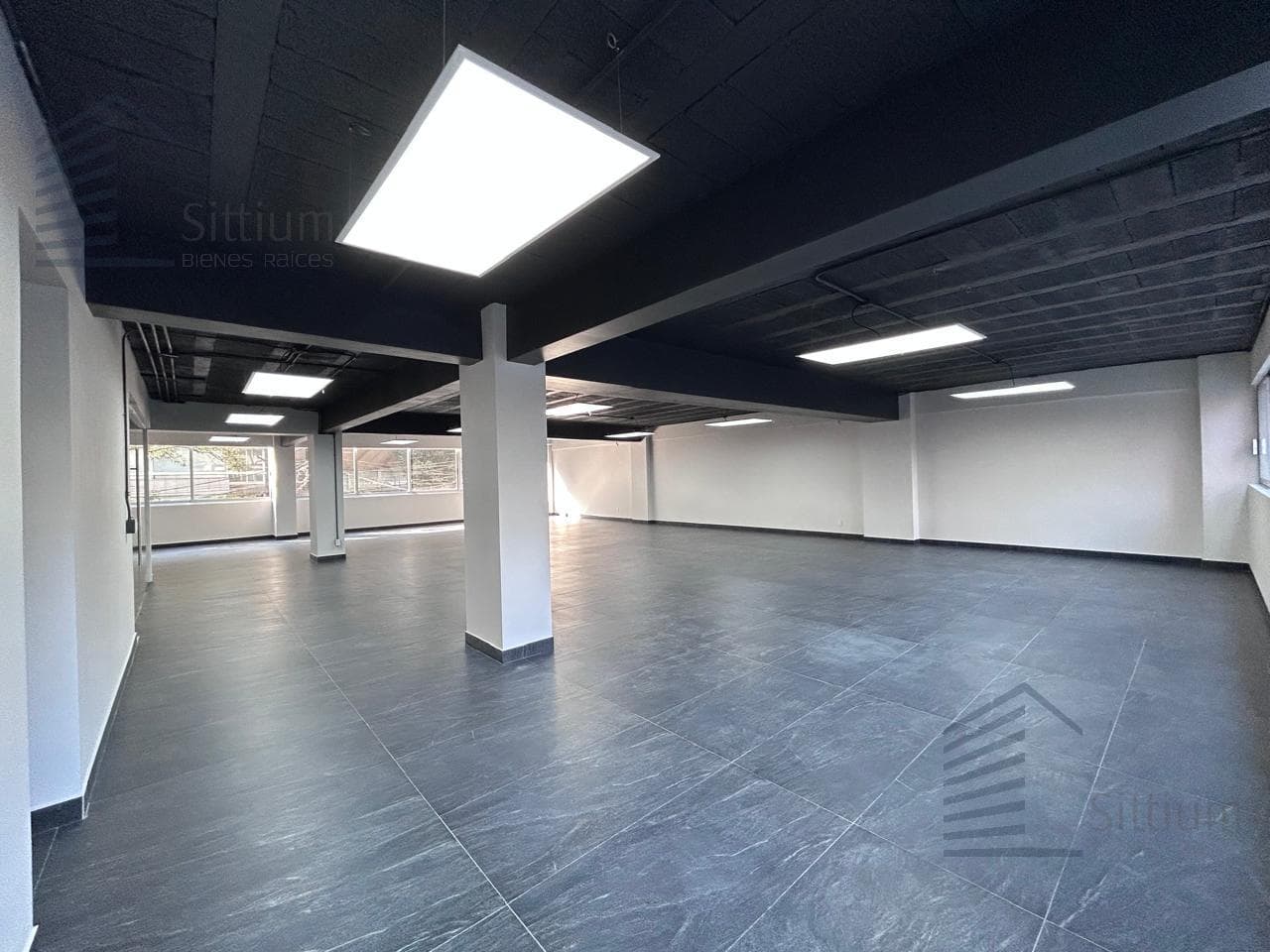 Office for Rent - Moliere - 1st Floor - 220 m2