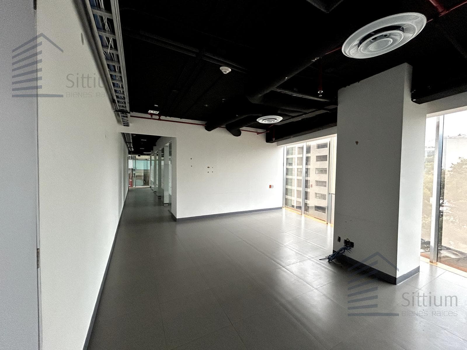 Office for Rent - Manuel Ávila Camacho - 3rd Floor - 222 m2