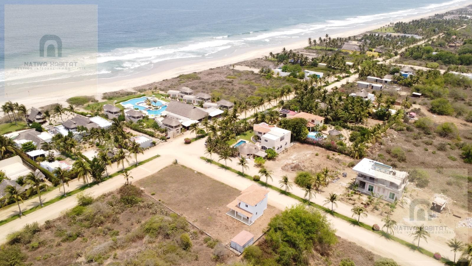HOUSE IN RANCHO NEPTUNO, PUERTO ESCONDIDO.
