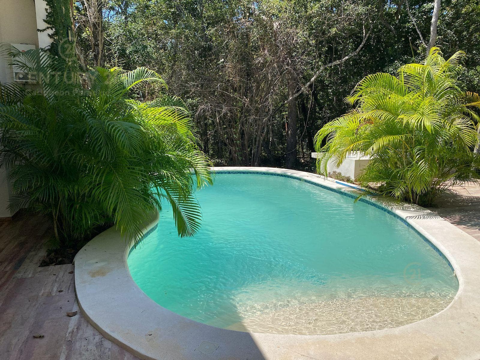 House for Sale in La Selva on a 1,900 m² Lot in Akumal P4595
