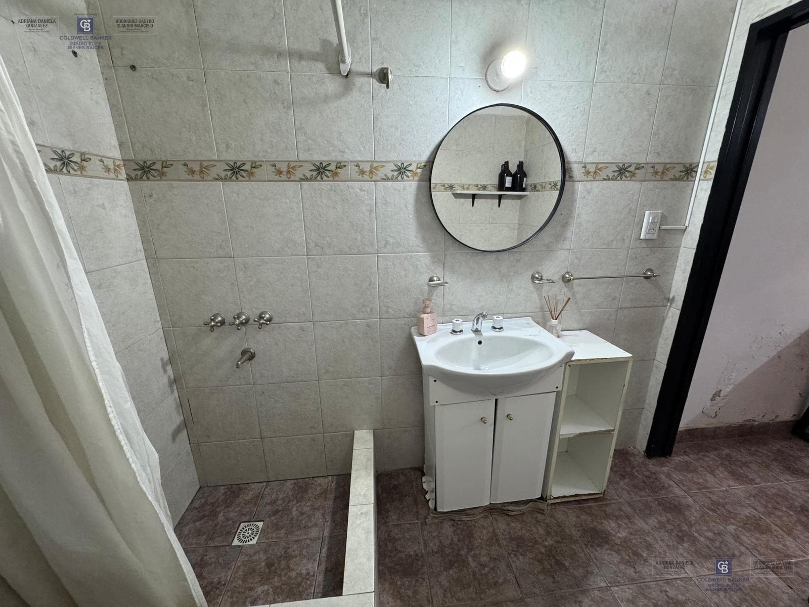 House in Luis Guillon