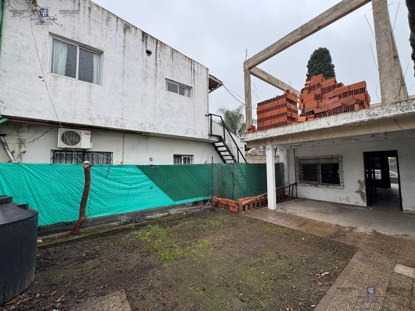House in Luis Guillon