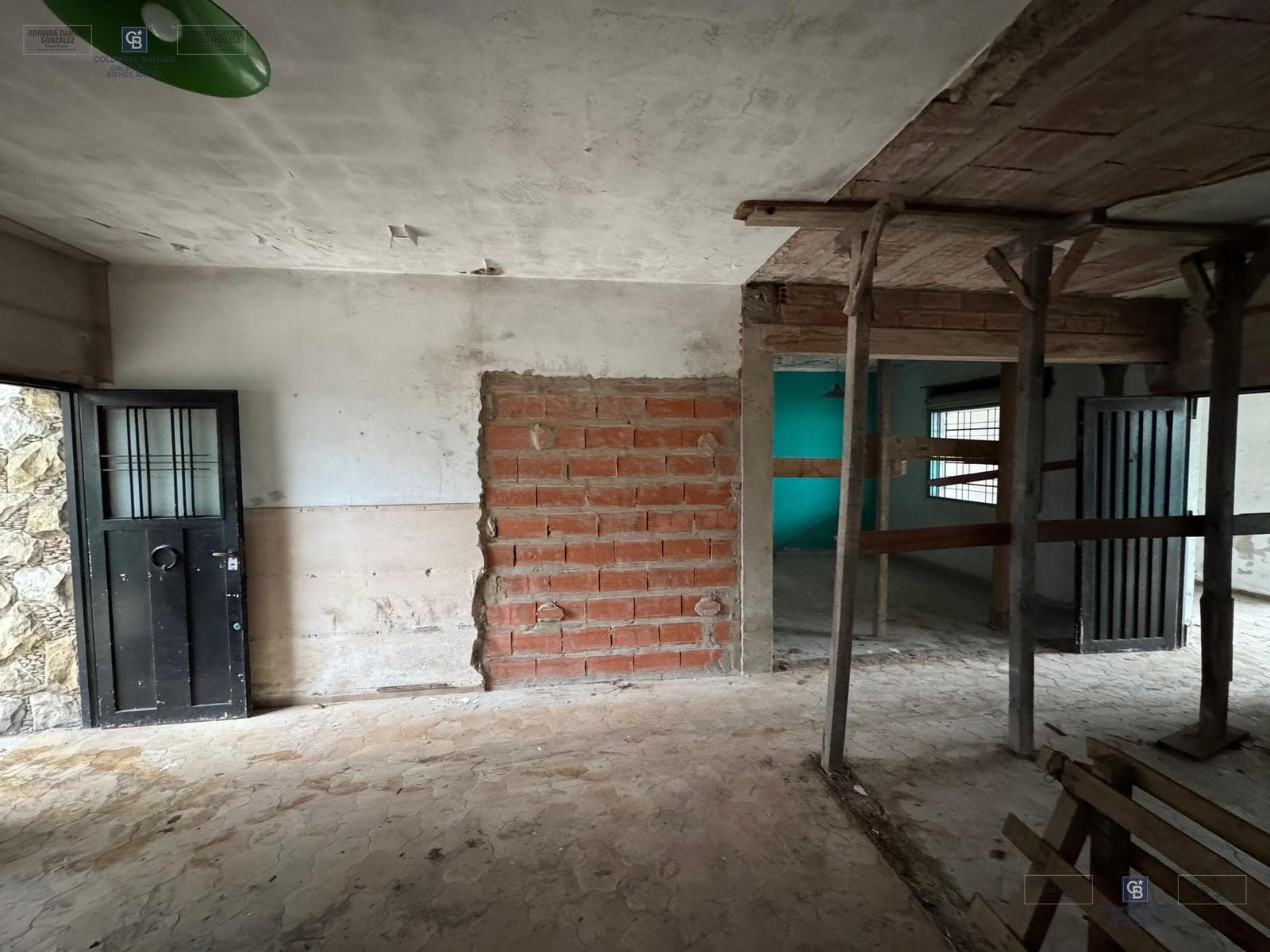House in Luis Guillon