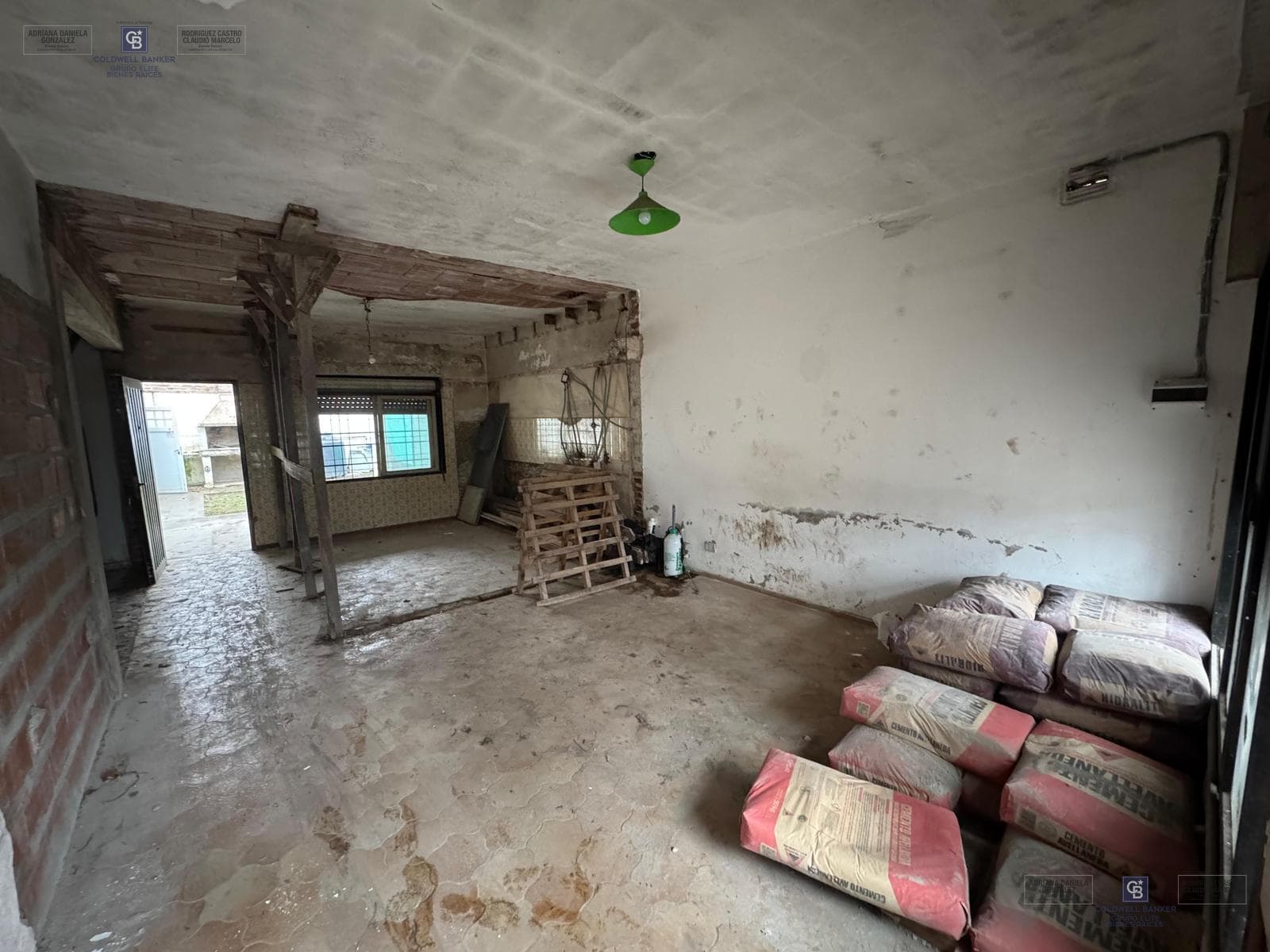 House in Luis Guillon