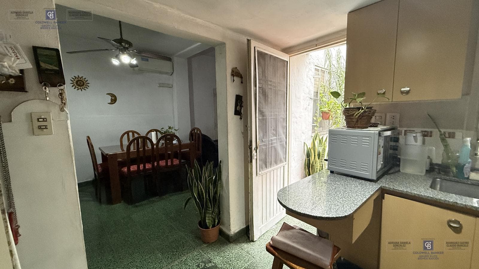 For Sale: 3-room townhouse with patio, barbecue, laundry room, and garage in Ciudadela