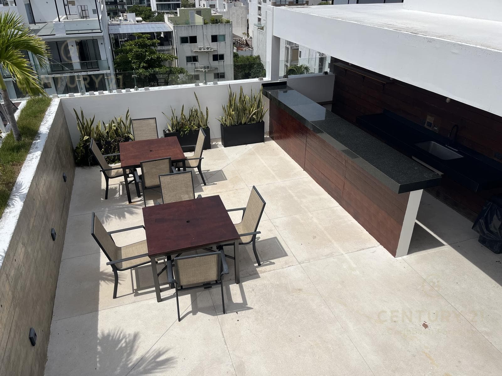 Condominium for rent in Playa del Carmen in a building one block from Fifth Avenue