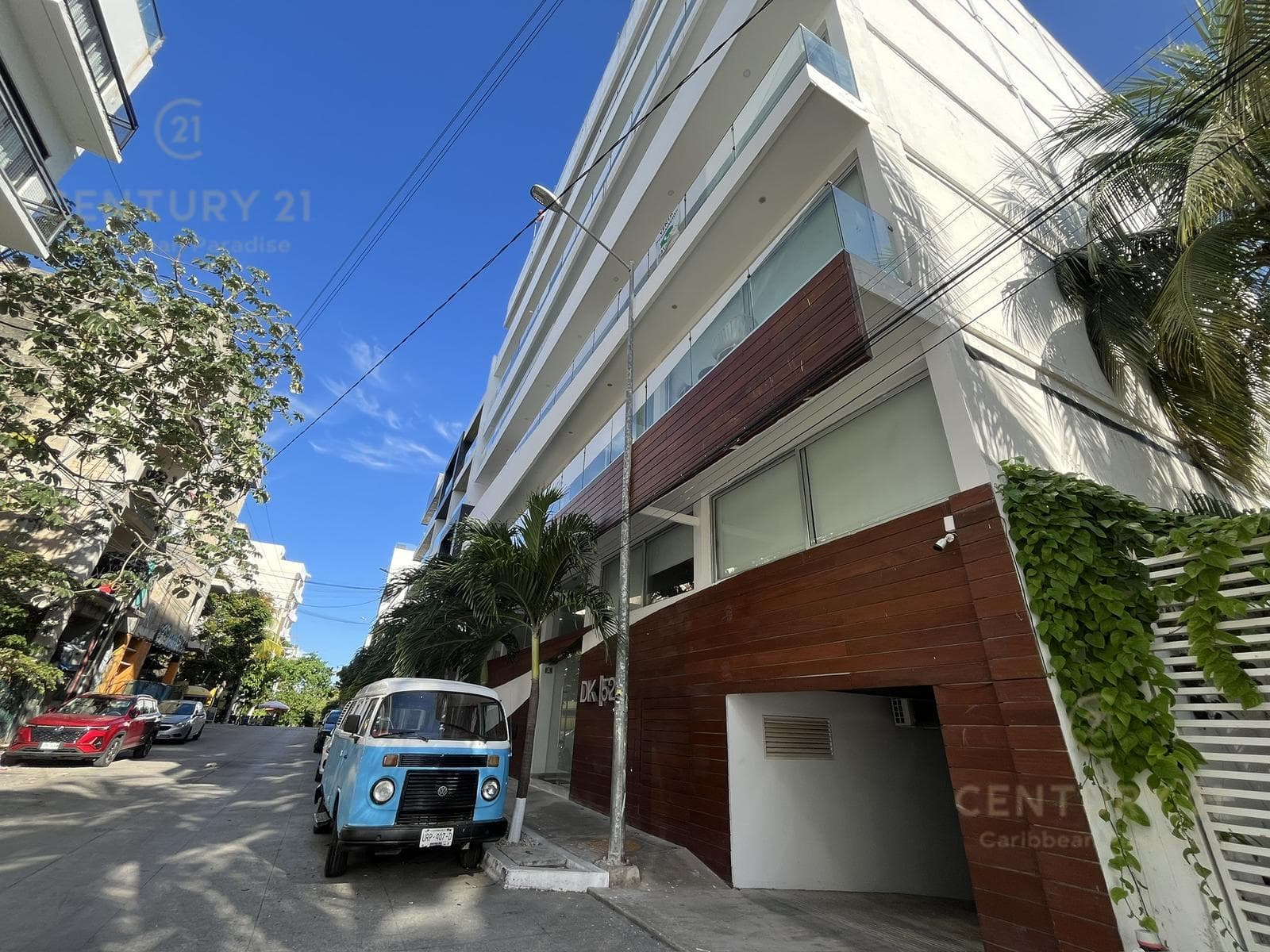 Condominium for rent in Playa del Carmen in a building one block from Fifth Avenue