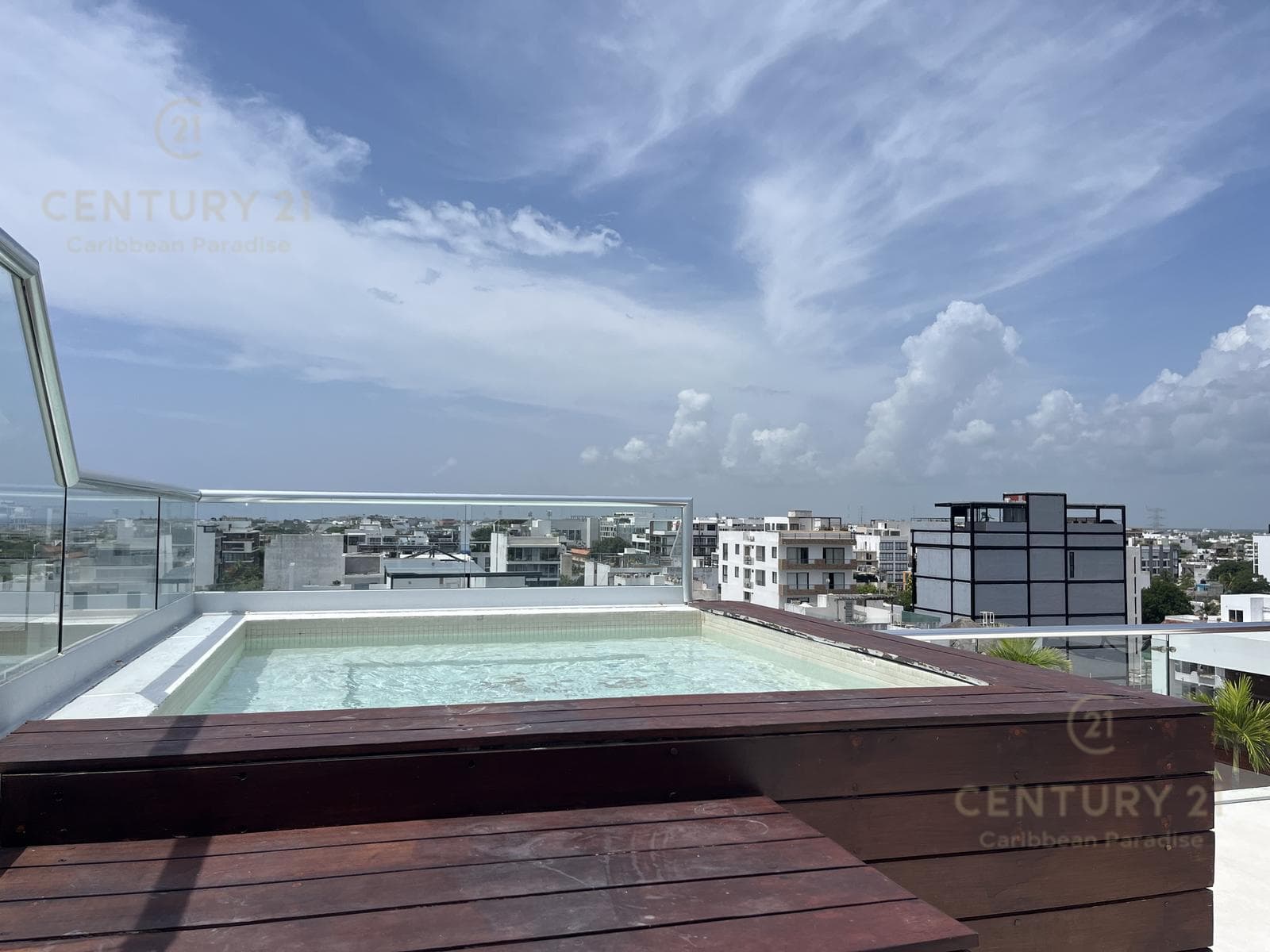 Condominium for rent in Playa del Carmen in a building one block from Fifth Avenue