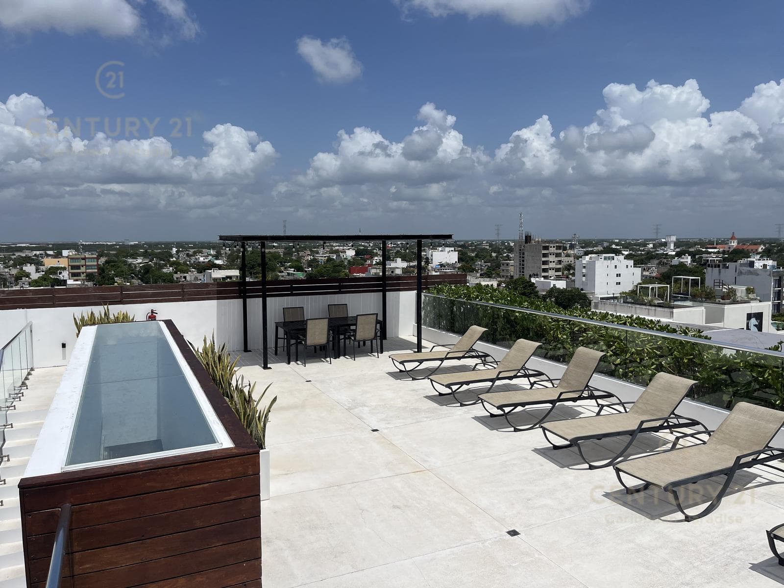 Condominium for rent in Playa del Carmen in a building one block from Fifth Avenue