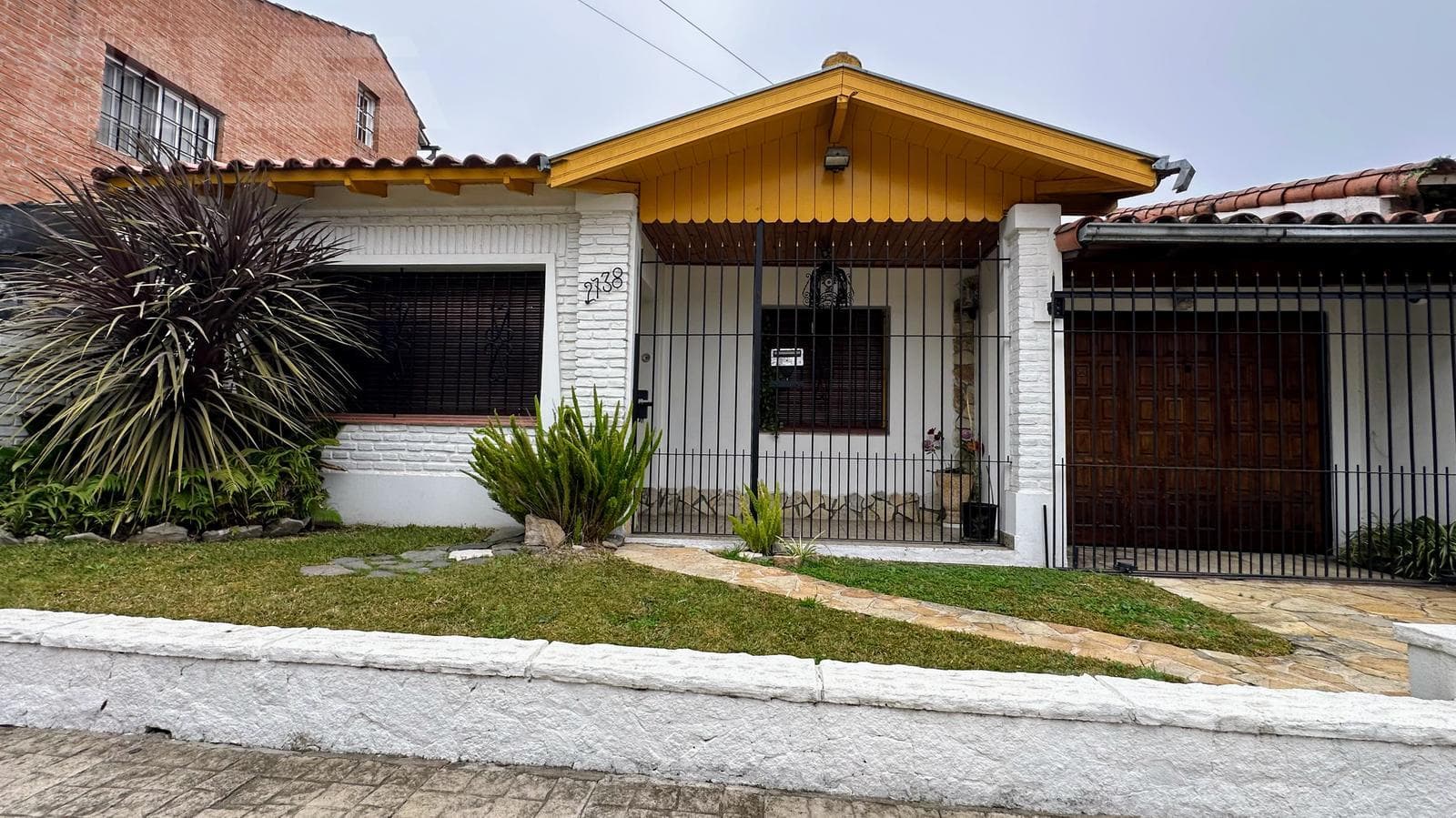 HOUSE | 3 ROOMS | 400 M² LOT | LOFT | GARAGE | AERONÁUTICO NEIGHBORHOOD