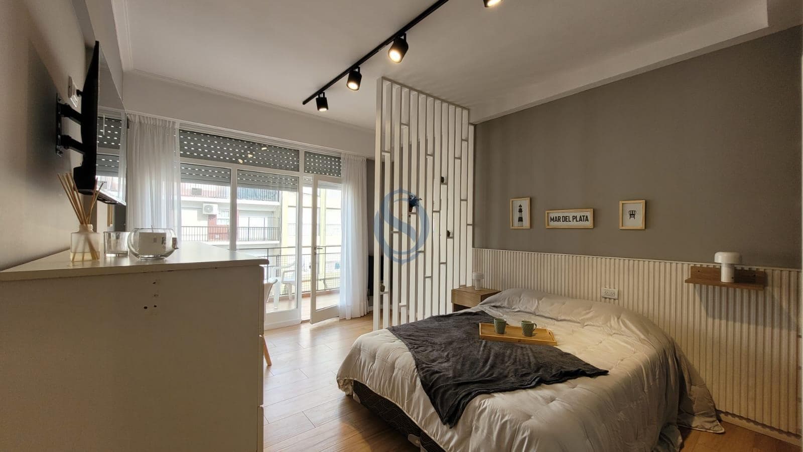 For Sale: Renovated Studio Apartment with Balcony/Terrace in Downtown