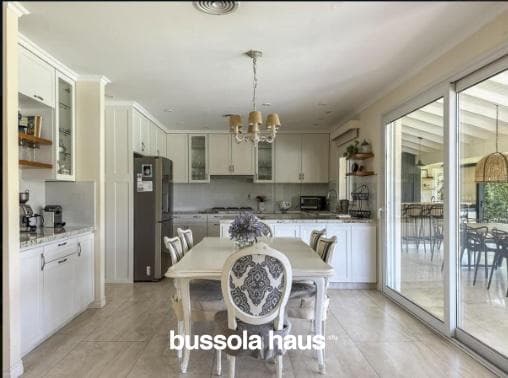 House for sale on the lake.