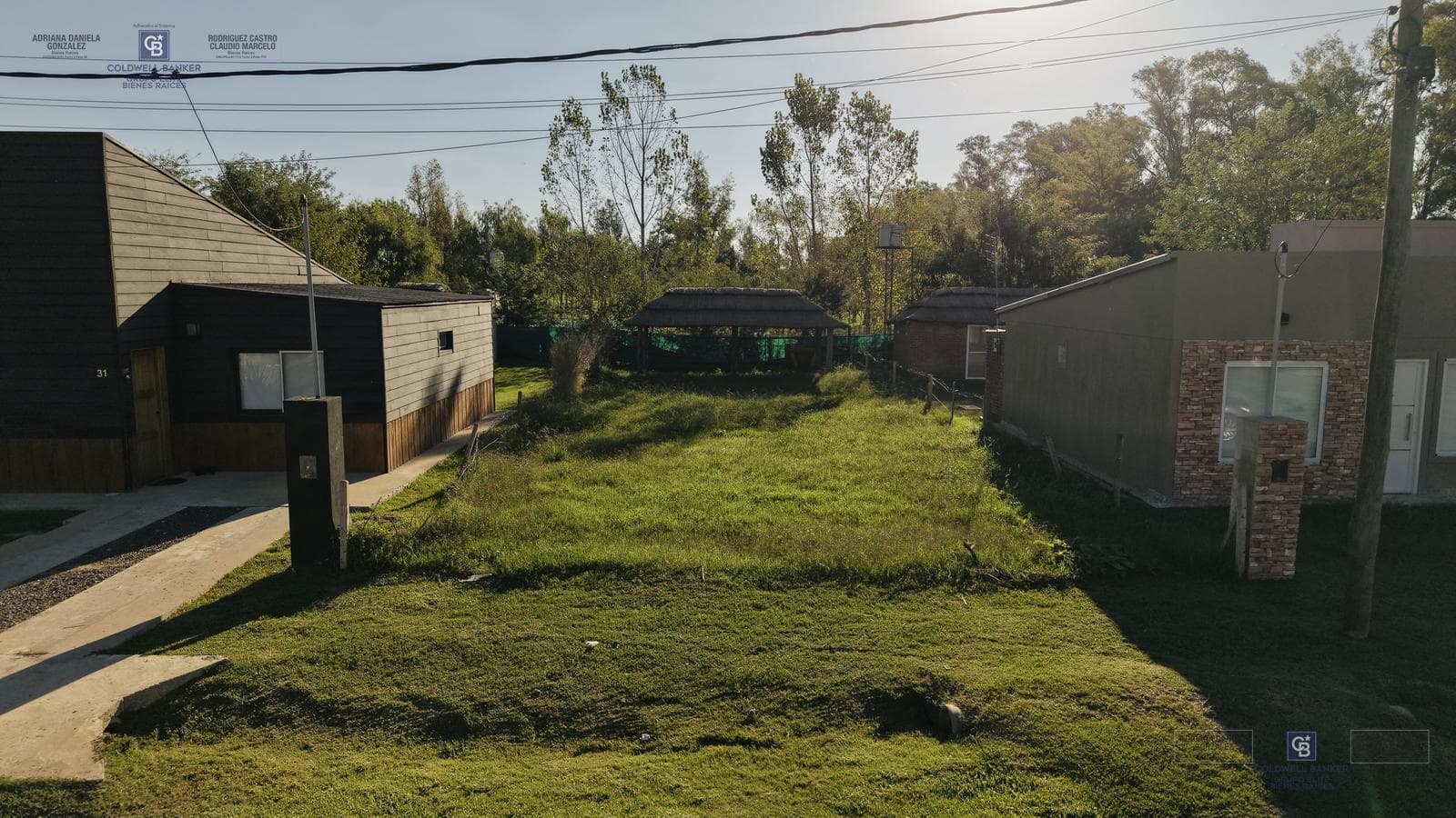 Land for Sale: Two-Bedroom House with Barbecue Area and Amenities in a Gated Community