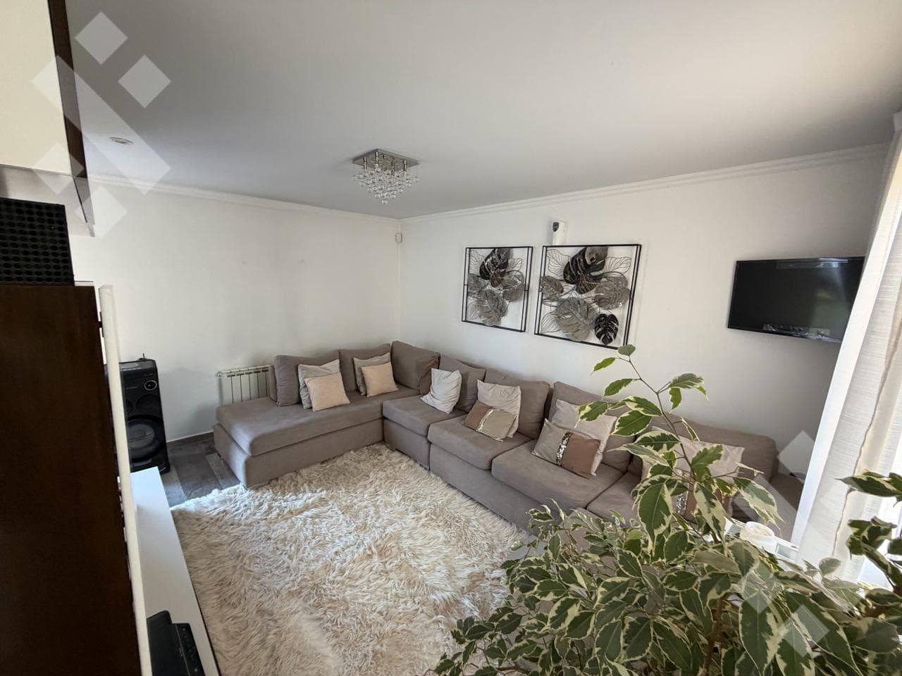 Three-bedroom house - Bosh development