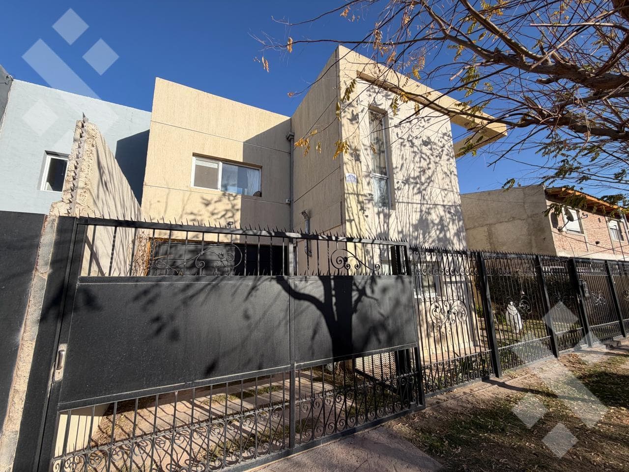 Three-bedroom house - Bosh development