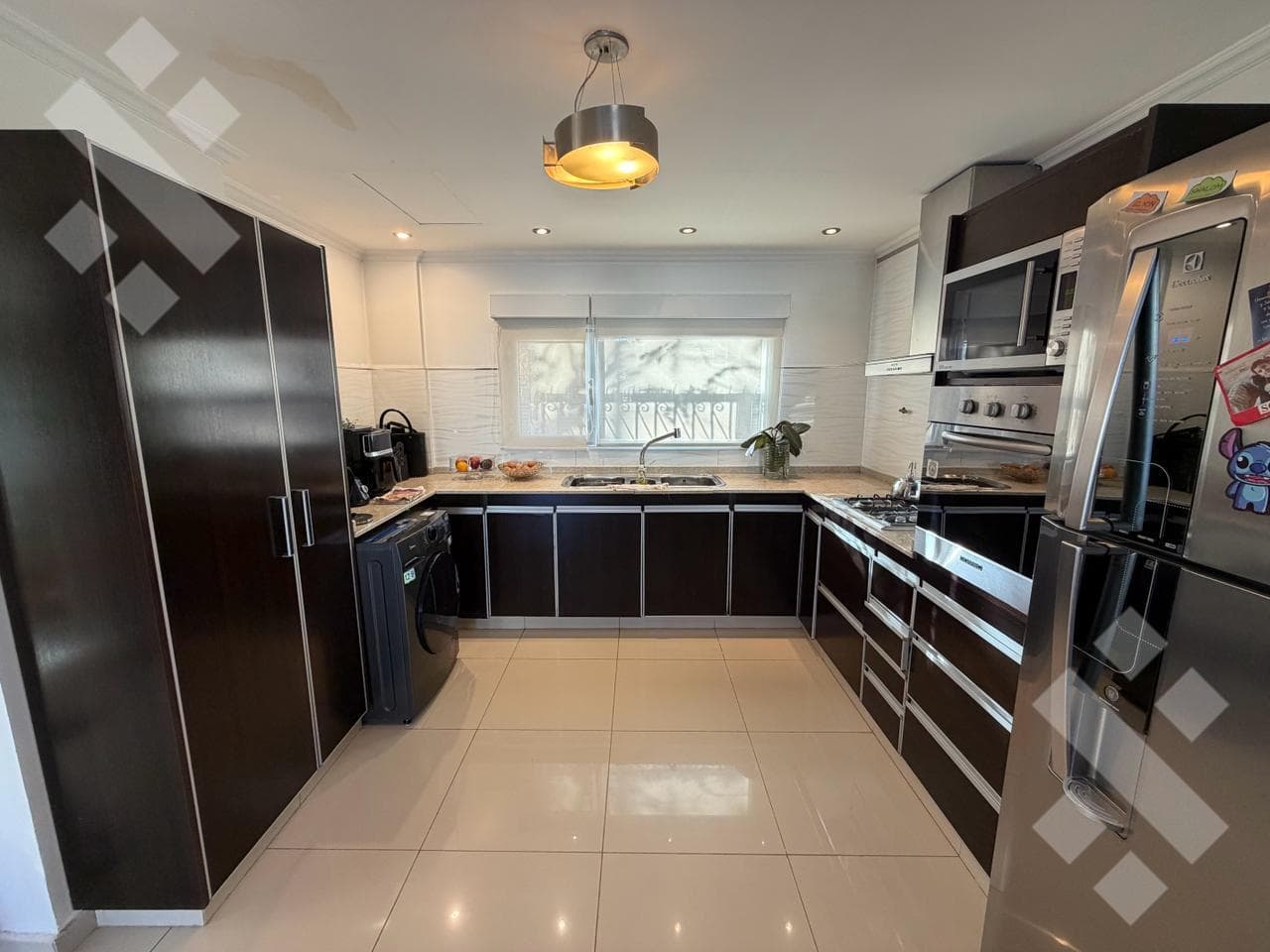 Three-bedroom house - Bosh development
