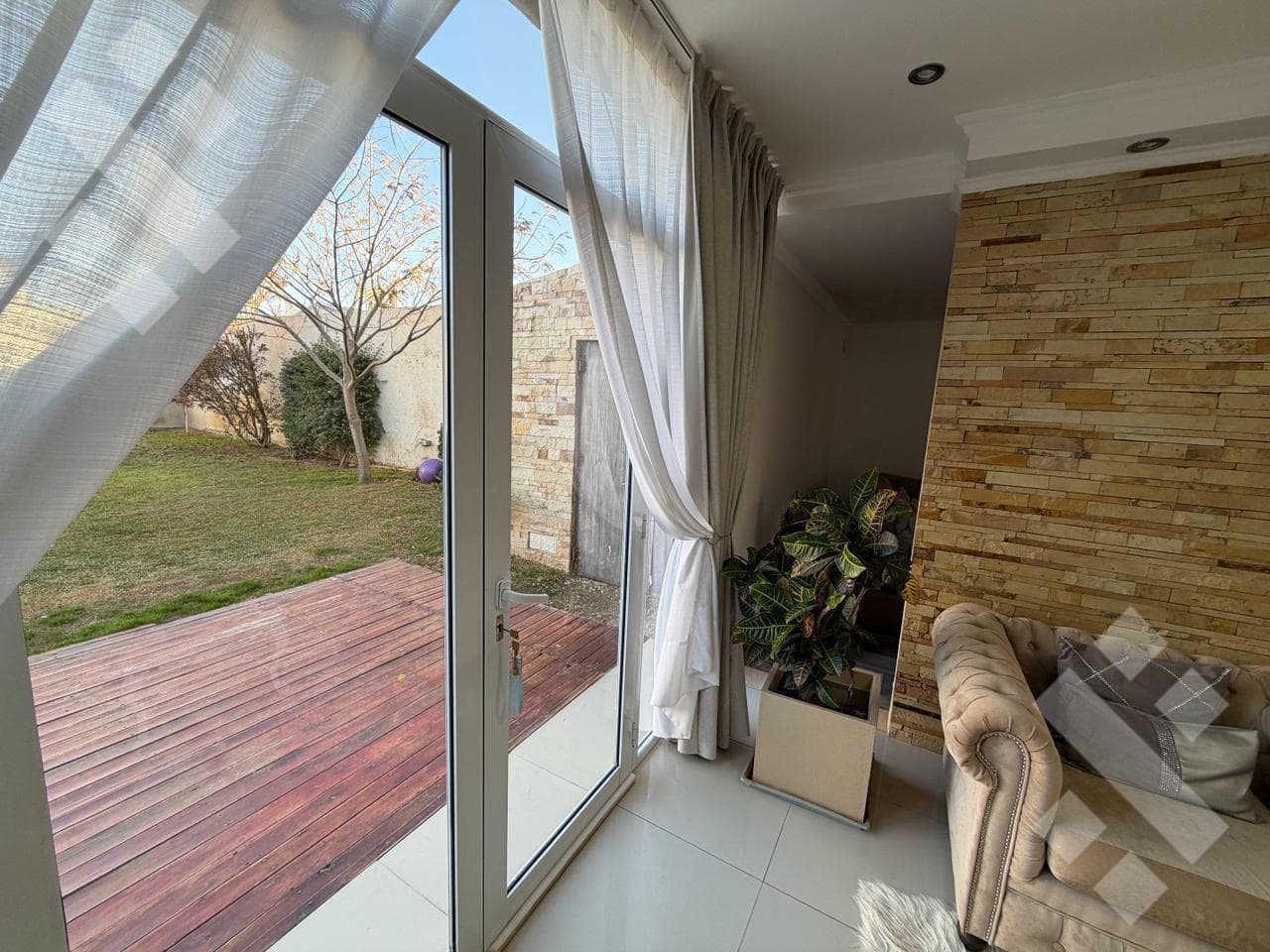 Three-bedroom house - Bosh development